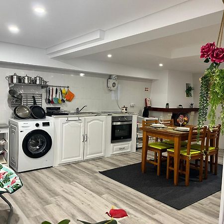 Casinha Res Do Chao Na Nazare Com Quintal E Barbecue Villa Bagian luar foto